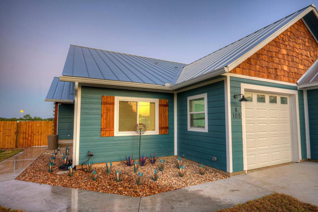 The Lodge At Little Ranches Central Sleeps 26 Wimberley Bagian luar foto