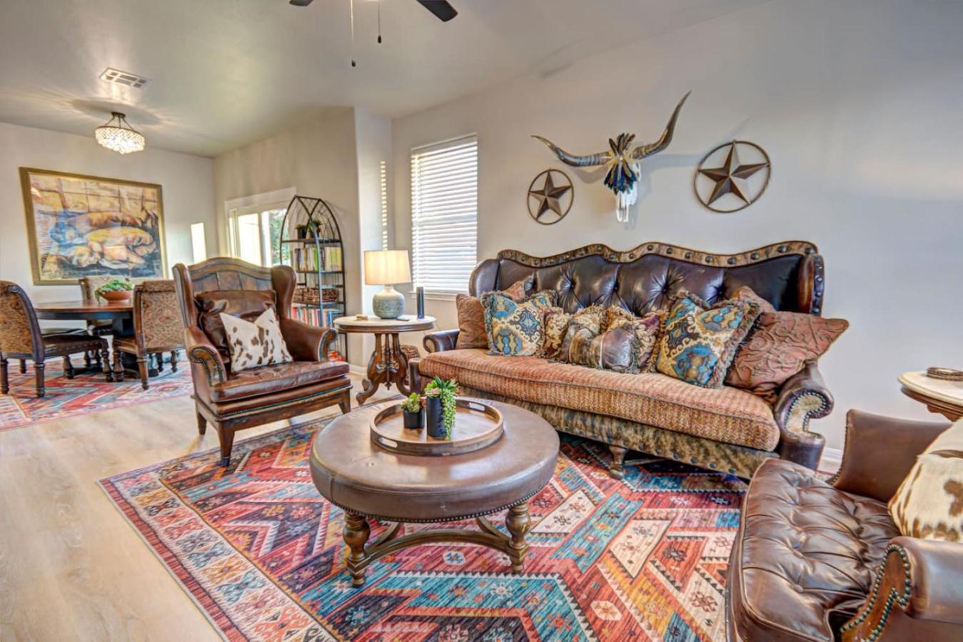 The Lodge At Little Ranches Central Sleeps 26 Wimberley Bagian luar foto